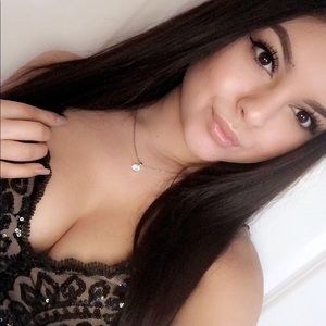 Meet your Posher, Faith